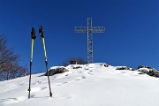 55 Alla croce di vetta del Monte Suchello (1541 m)